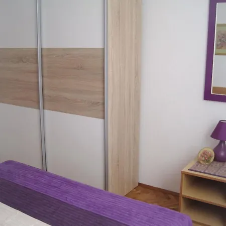 アパート Ivan ザダル